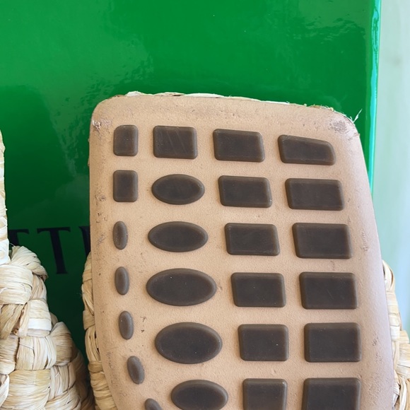 Bottega Venetia raffia heels - Picture 5 of 12